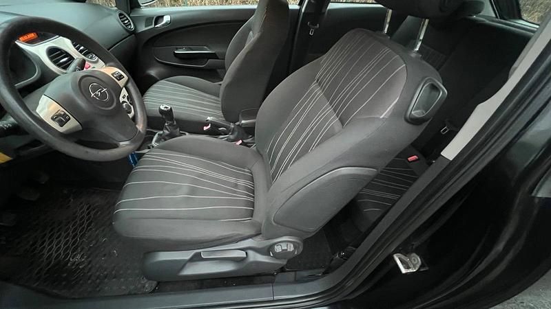 Gebraucht Opel Corsa 80 PS (58 kW) 2008 Schwarz Kleinwagen