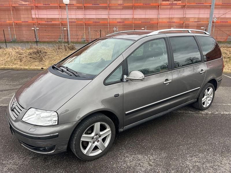 Gebraucht VW Sharan Highline 140 PS (102 kW) 2009 Grau Van / Kleinbus