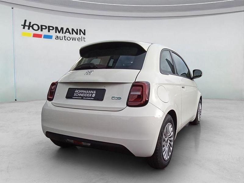 Gebraucht Fiat 500e 86 kW (118 PS) 2023 Arktis weiß Limousine