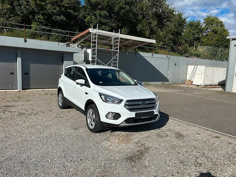Weiß Gebraucht 2018 Ford Kuga SUV | 8.400 € (Superpreis) - Bild 1/4