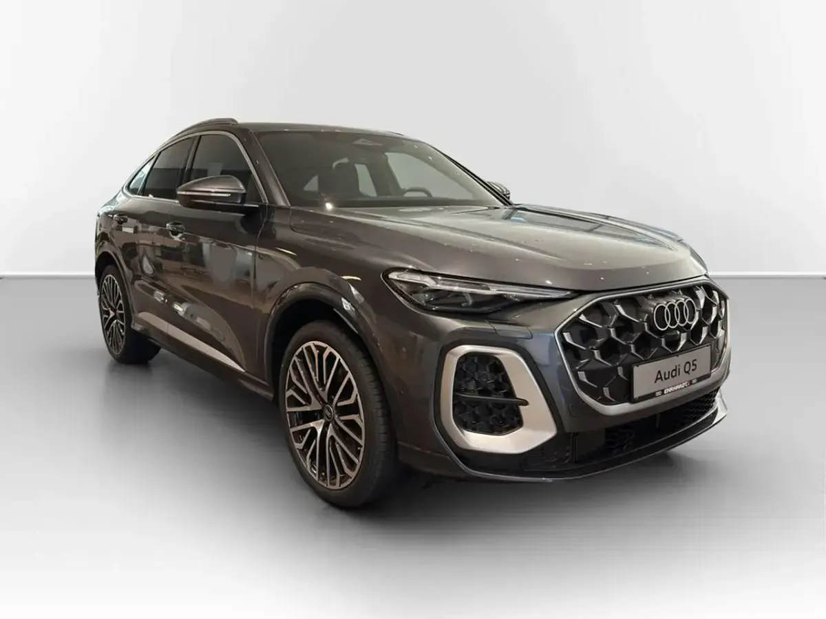 Gebraucht Audi SQ5 Sportback Ambiente 367 PS (269 kW) 2025 Grau SUV