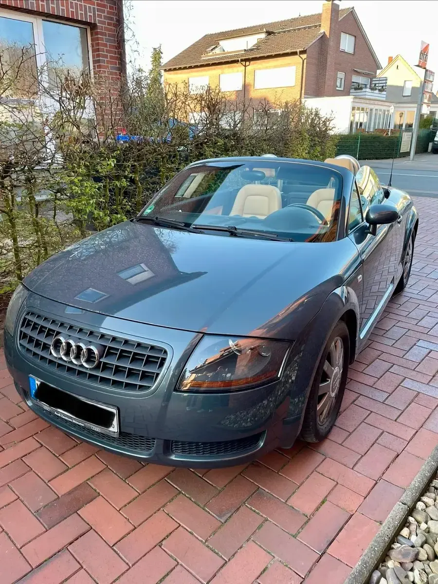 Gebraucht Audi TT Roadster 179 PS (131 kW) 2004 Grau Cabrio