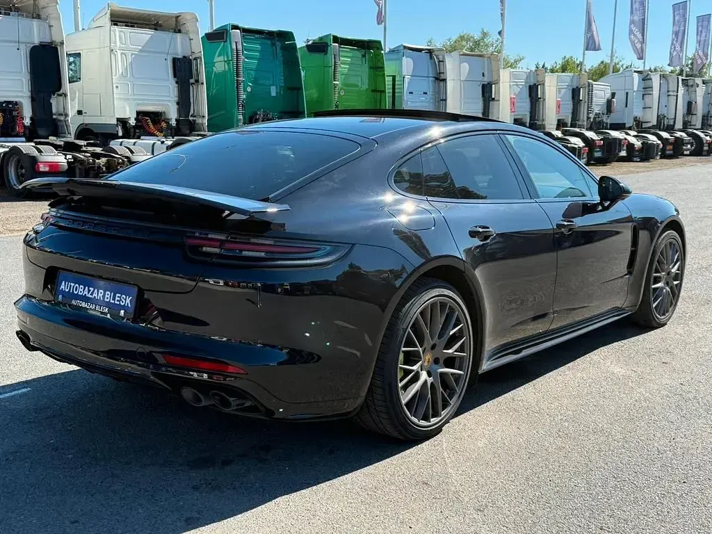 Gebraucht Porsche Panamera Turbo S E-Hybrid 680 PS (500 kW) 2019 Schwarz Kleinwagen