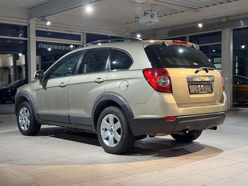 Gebraucht Chevrolet Captiva LS 136 PS (100 kW) 2009 Gold SUV