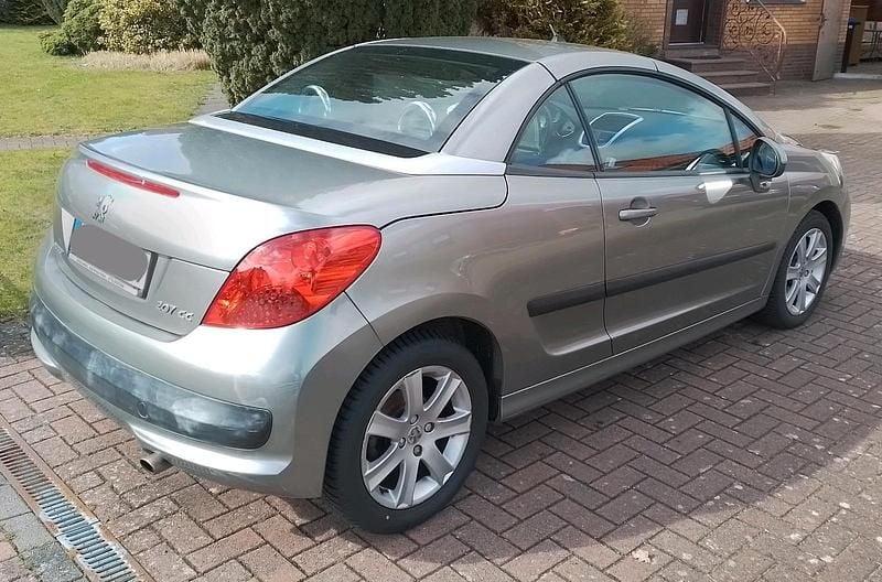 Gebraucht Peugeot 207 CC 120 PS (88 kW) 2007 Beige Cabrio