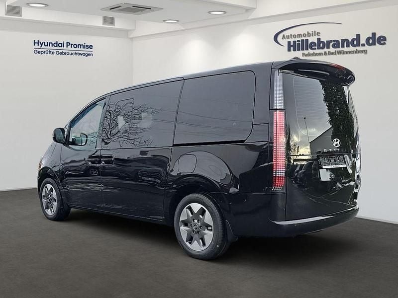 Neu Hyundai Staria Prime 224 PS (164 kW) 2026 Schwarz Van / Kleinbus