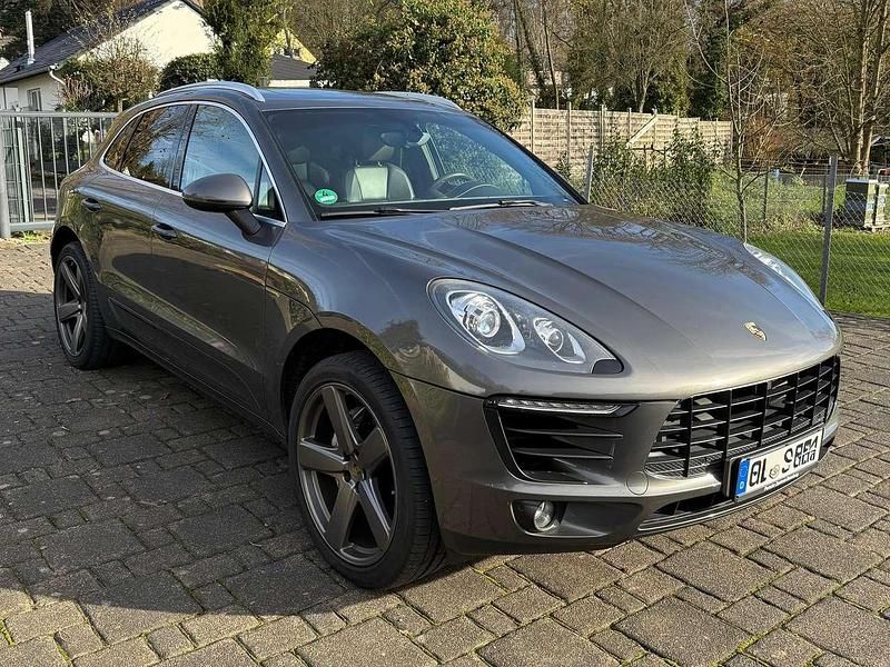 Gebraucht Porsche Macan S 258 PS (189 kW) 2015 Grau SUV