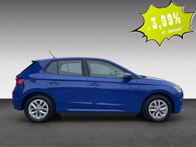 Gebraucht Skoda Fabia Ambition 110 PS (80 kW) 2022 Energyblau Kleinwagen