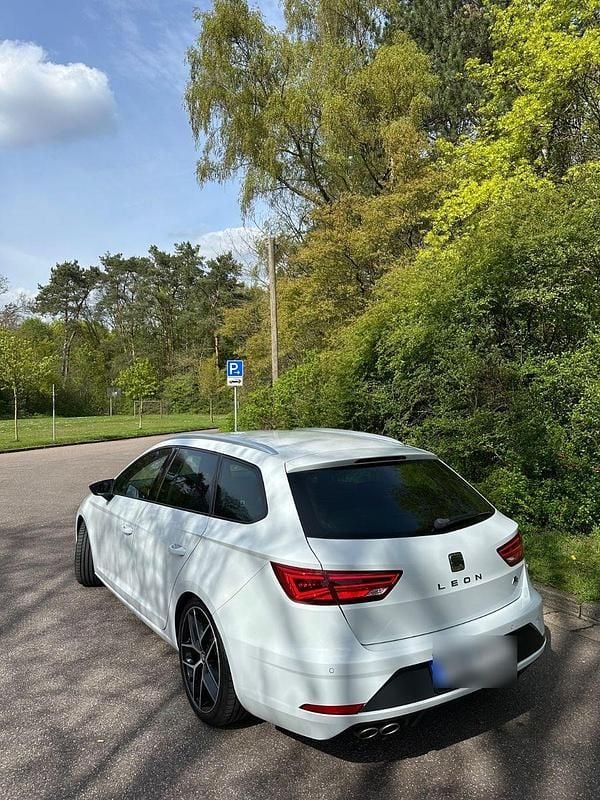 Second-hand Seat Leon ST FR 184 CP (135 kW) 2017 Alb Break