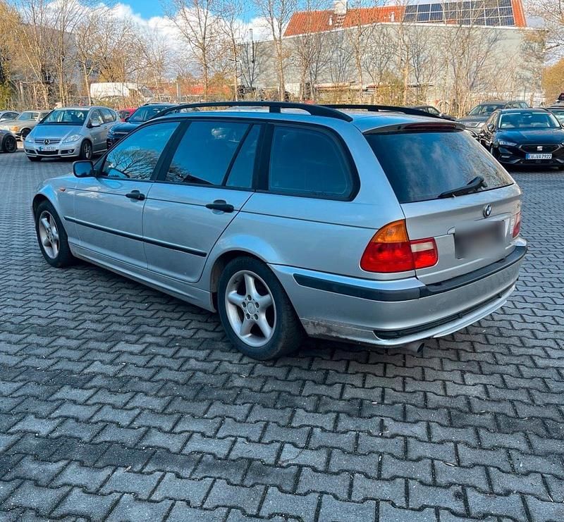 Gebraucht BMW 316 115 PS (84 kW) 2003 Silber Kombi
