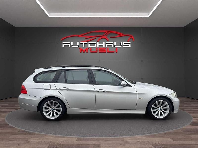 Gebraucht BMW 320 170 PS (125 kW) 2007 Silber Kombi