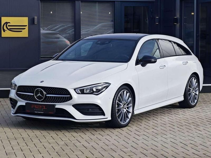 Digitalweiss metalliclac Gebraucht 2021 Mercedes CLA200 AMG Kombi | 27.800 € (Guter Preis) - Bild 1/4