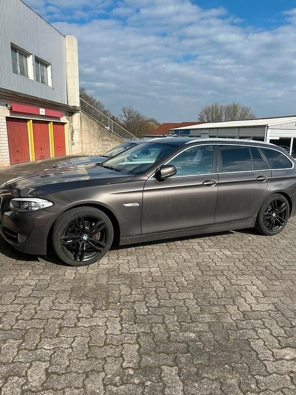 Gebraucht BMW 530 258 PS (189 kW) 2012 Kombi