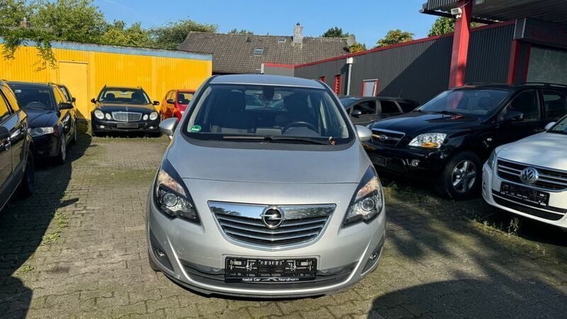 Gebraucht Opel Meriva Innovation 95 PS (69 kW) 2011 Silber Van / Kleinbus
