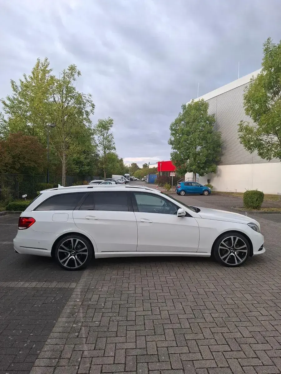 Gebraucht Mercedes E350 258 PS (189 kW) 2015 Weiß Kombi