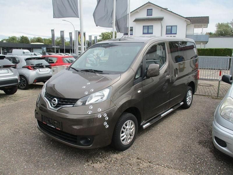 Braun Gebraucht 2015 Nissan NV200 Tekna Van | 8.490 € (Superpreis) - Bild 1/4