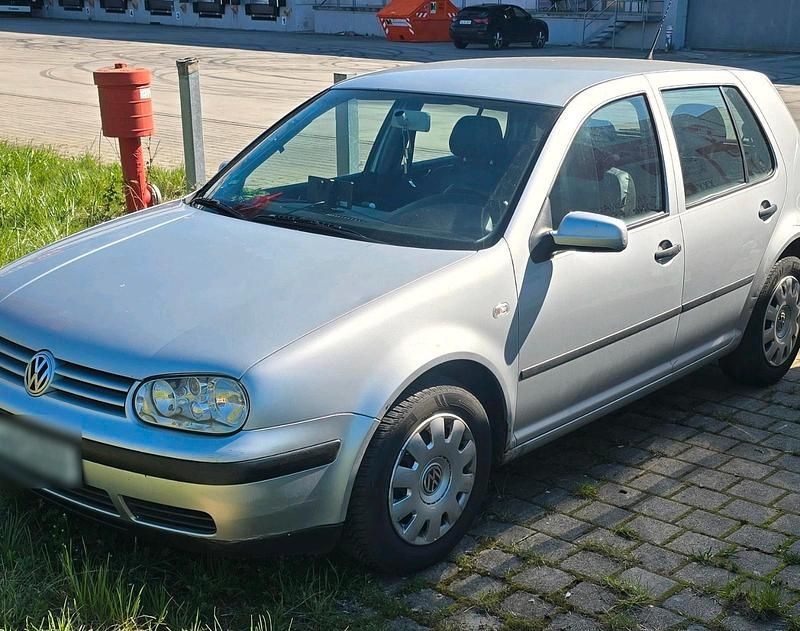 Gebraucht VW Golf IV 75 PS (55 kW) 2002 Grau Kleinwagen