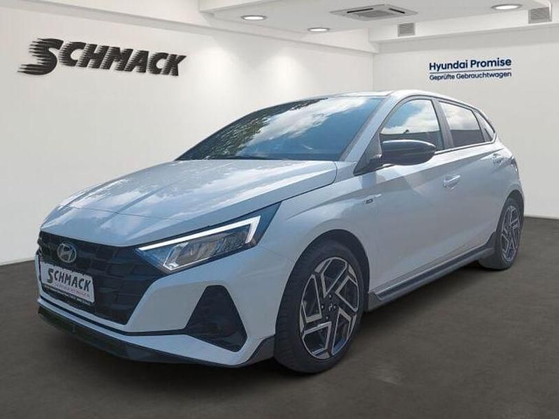 Weiß Gebraucht 2024 Hyundai i20 N Line Limousine | 22.190 € (Teuer) - Bild 1/4