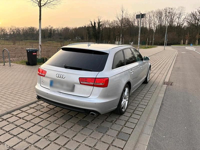 Gebraucht Audi A6 204 PS (150 kW) 2013 Silber Kombi