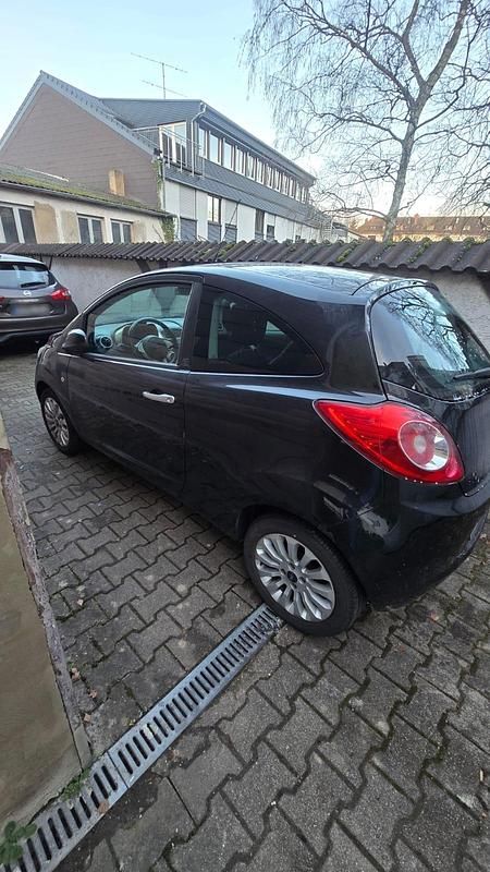 Gebraucht Ford Ka 70 PS (51 kW) 2010 Schwarz Kleinwagen