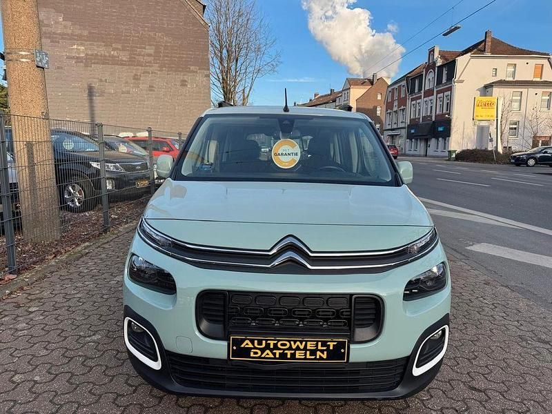 Gebraucht Citroën Berlingo Feel 131 PS (96 kW) 2019 Grün Van / Kleinbus