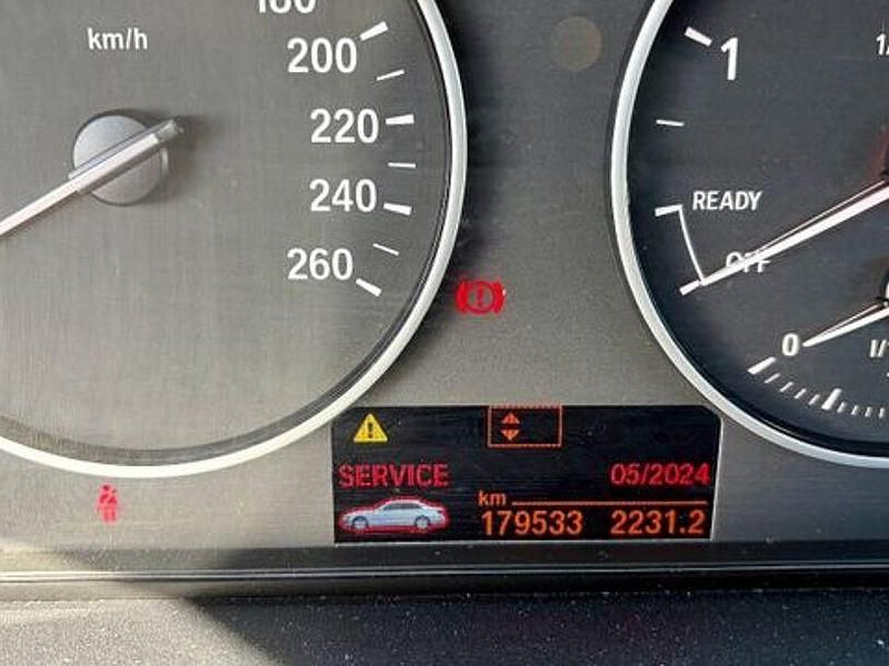 Gebraucht BMW 320 Comfort Edition 184 PS (135 kW) 2012 Blau Limousine