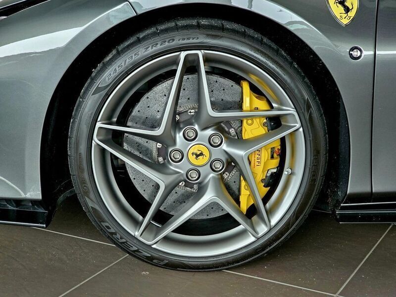 Second-hand Ferrari F8 721 CP (530 kW) 2020 Gri Coupe