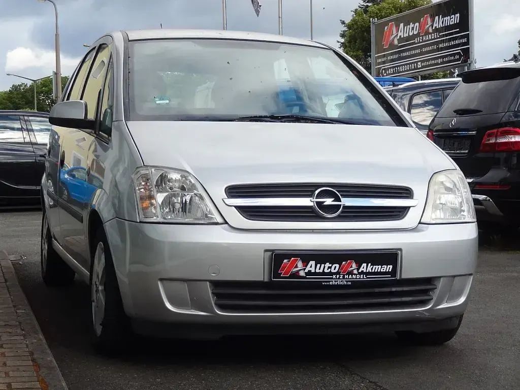 Gebraucht Opel Meriva Cosmo 101 PS (74 kW) 2004 Silber Van / Kleinbus