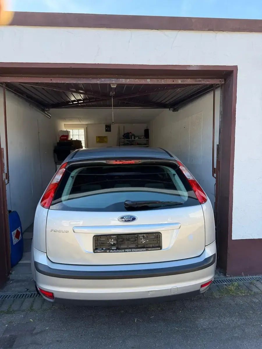 Gebraucht Ford Focus 101 PS (74 kW) 2005 Silber Kleinwagen