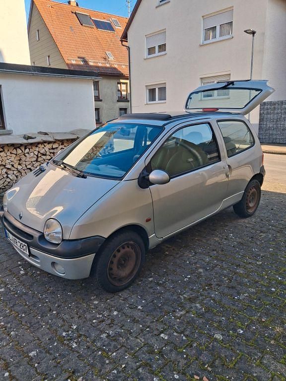 Gebraucht Renault Twingo Expression 75 PS (55 kW) 2002 Silber Kleinwagen