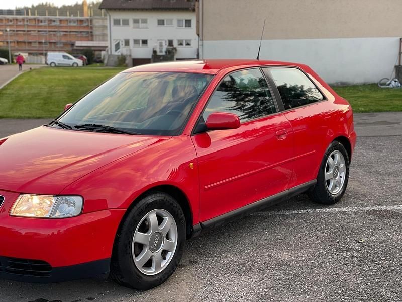 Rot Gebraucht 1999 Audi A3 Limousine | 499 € (Guter Preis) - Bild 1/4