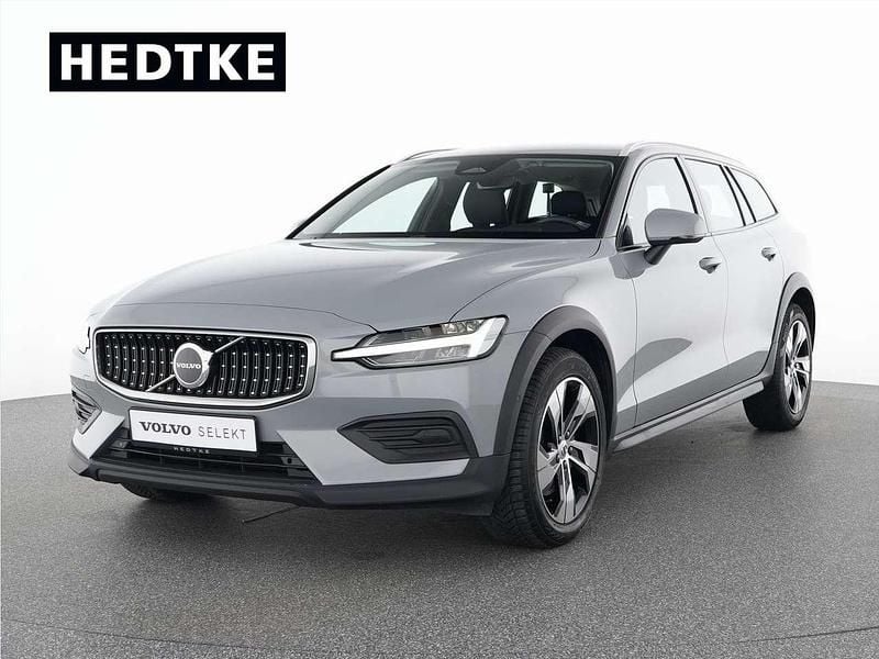 Vapour grey / Gebraucht 2023 Volvo V60 CC Plus Kombi | 38.550 € (Fairer Preis) - Bild 1/4