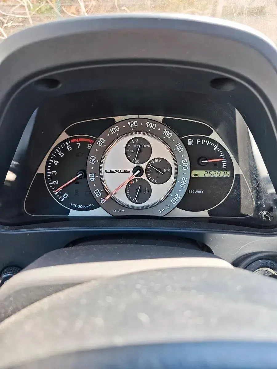 Gebraucht Lexus IS200 155 PS (114 kW) 2004 Grau Kombi