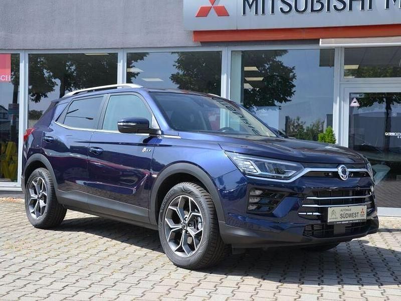 Dandy blue metallic Gebraucht 2023 Ssangyong (KGM) Korando SUV | 24.490 € - Bild 1/4