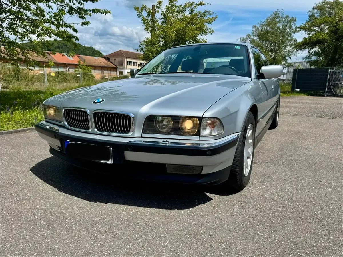 Gebraucht BMW 728 192 PS (141 kW) 1998 Silber Limousine