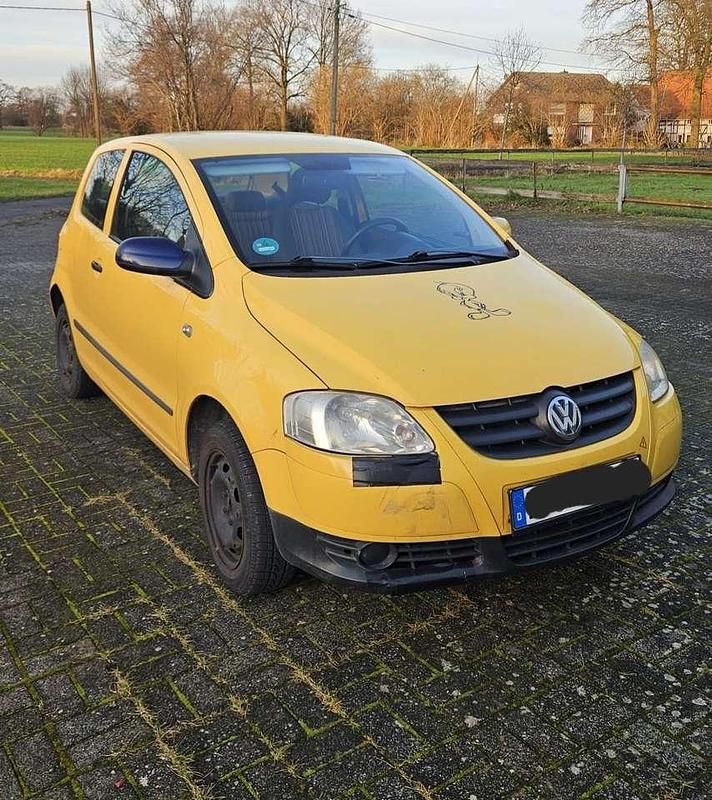 Gebraucht VW Fox 54 PS (39 kW) 2007 Gelb Kleinwagen