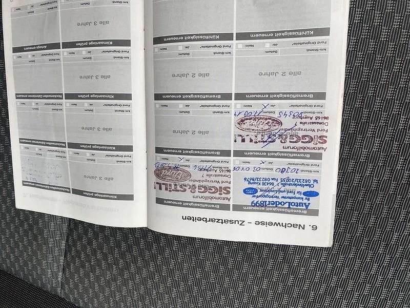 Gebraucht Ford Focus Ghia 120 PS (88 kW) 2003 Silber Kombi