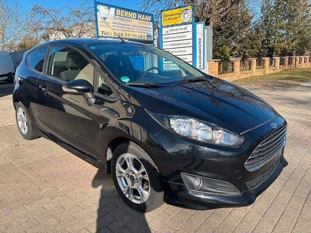 Gebraucht Ford Fiesta SYNC Edition 101 PS (74 kW) 2014 Schwarz Kleinwagen