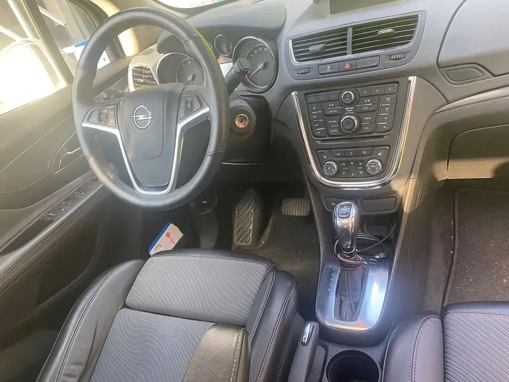 Gebraucht Opel Mokka Innovation 140 PS (102 kW) 2014 Silber SUV