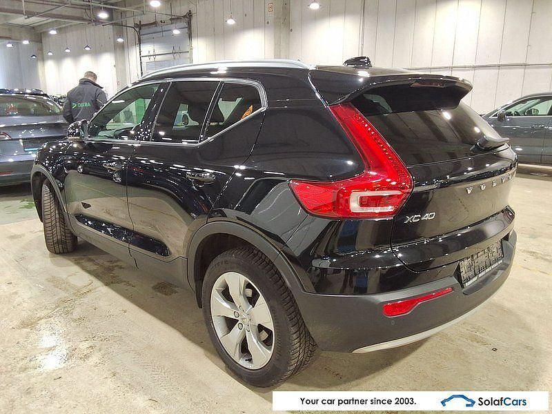 Gebraucht Volvo XC40 131 PS (96 kW) 2021 Schwarz SUV