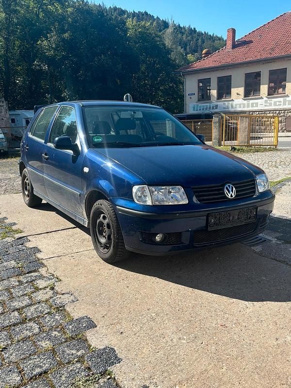 Blau Gebraucht 2001 VW Polo Kleinwagen | 590 € (Guter Preis) - Bild 1/4