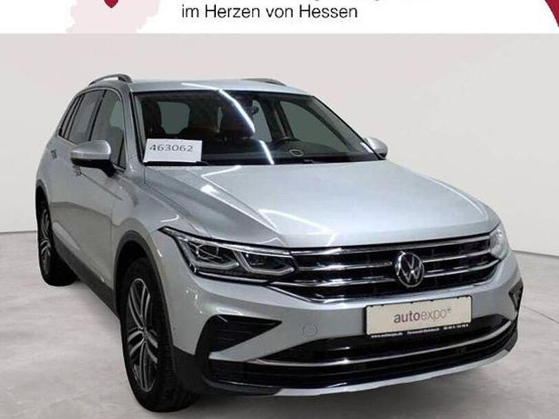 Reflexsilber metallic Gebraucht 2022 VW Tiguan Life SUV | 19.990 € (Guter Preis) - Bild 1/4
