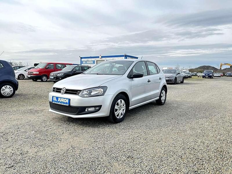 Reflexsilber metallic Gebraucht 2013 VW Polo Trendline Kleinwagen | 5.999 € (Etwas zu teuer) - Bild 1/4