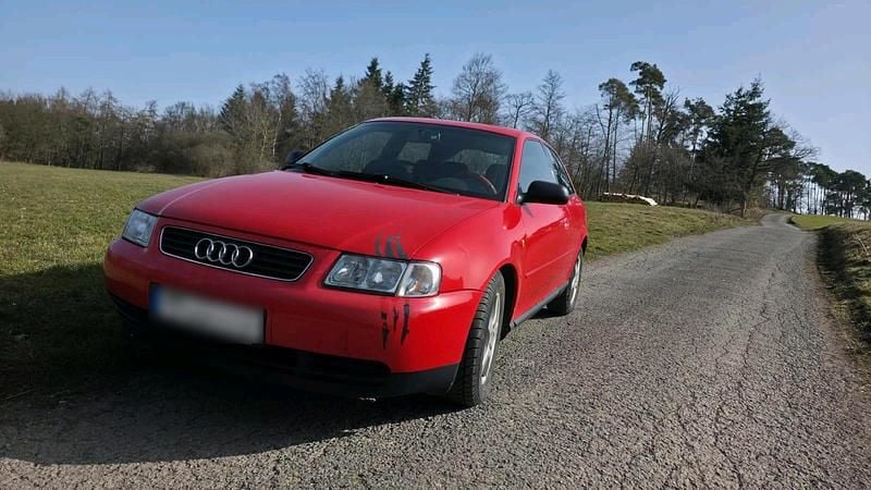 Gebraucht Audi A3 125 PS (91 kW) 1998 Rot Kleinwagen