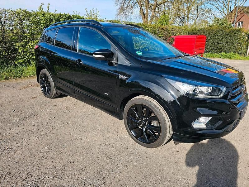 Gebraucht Ford Kuga ST-Line 244 PS (179 kW) 2018 Schwarz SUV