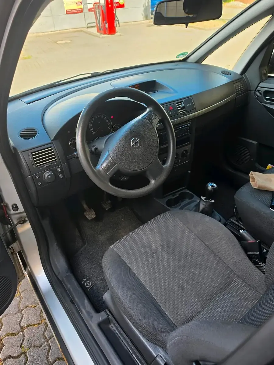 Gebraucht Opel Meriva 105 PS (77 kW) 2007 Silber Van / Kleinbus