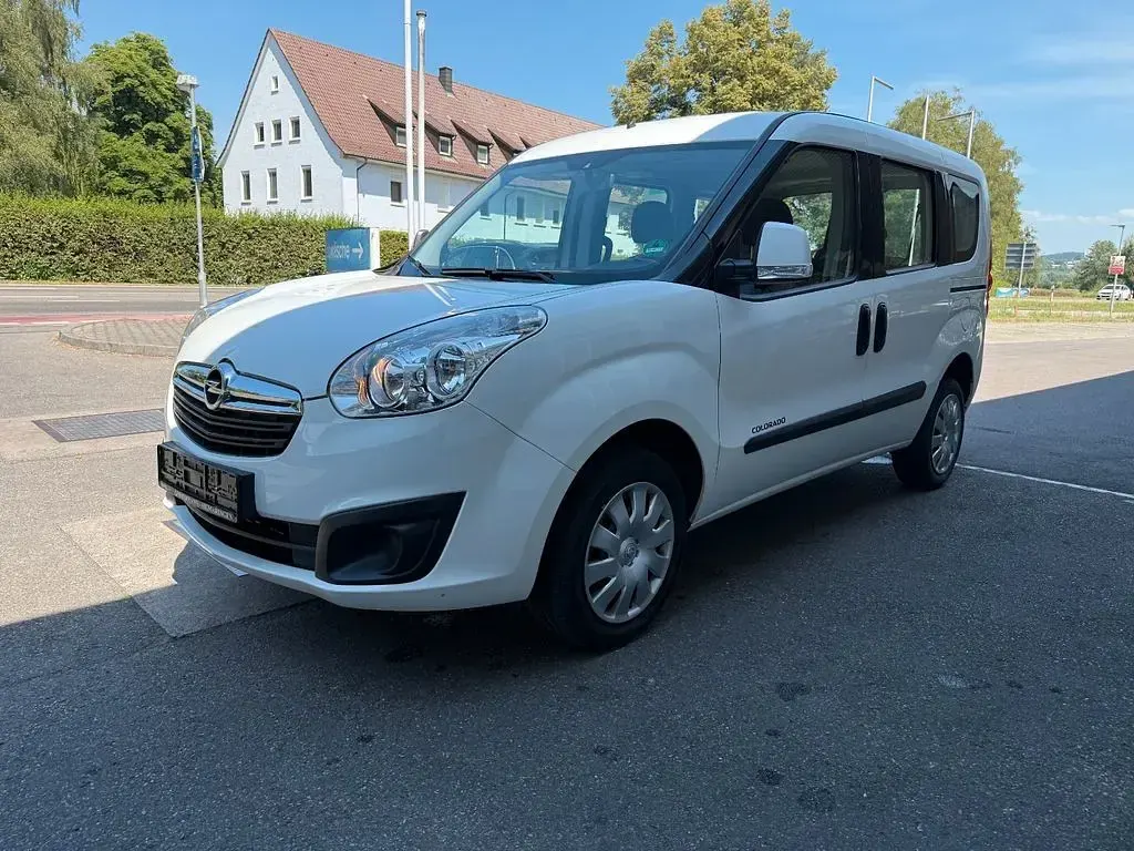 Gebraucht Opel Combo 95 PS (69 kW) 2018 Weiß Van / Kleinbus
