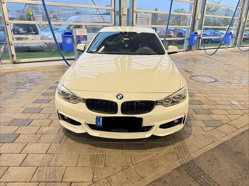 Weiß Gebraucht 2015 BMW 435 Gran Coupé M Sport Coupé | 26.490 € - Bild 1/4