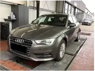 Gebraucht Audi A3 Ambiente 140 PS (102 kW) 2014 Limousine