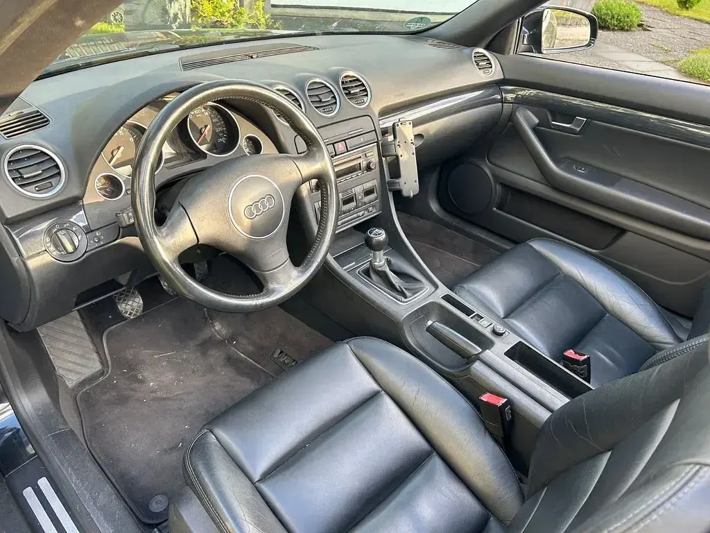 Gebraucht Audi Cabriolet 170 PS (125 kW) 2002 Schwarz Cabrio